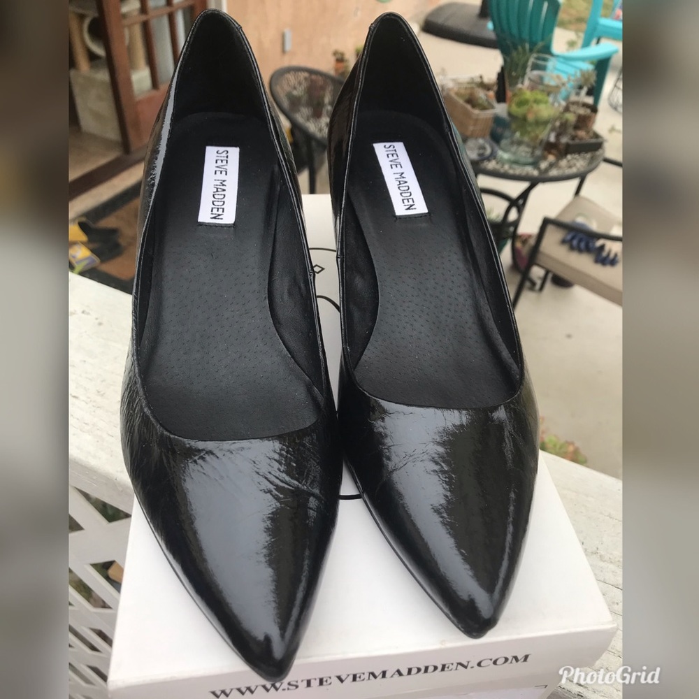 Steve Madden Black Patent Leather Mini Pumps